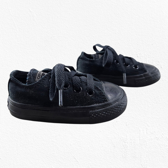 Converse All Star Chuck Taylor Low Top Sneakers Black Monochrome Infant Size 4 - Picture 1 of 9